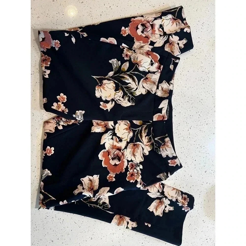 Cynthia Crowley size 8 floral ankle length pants - Picture 1 of 8